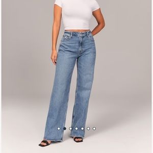 Abercrombie High Rise 90’s Curve Love Jeans